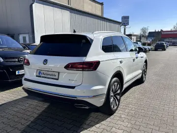 Touareg eHybrid Atmosphere Panorama/AHK