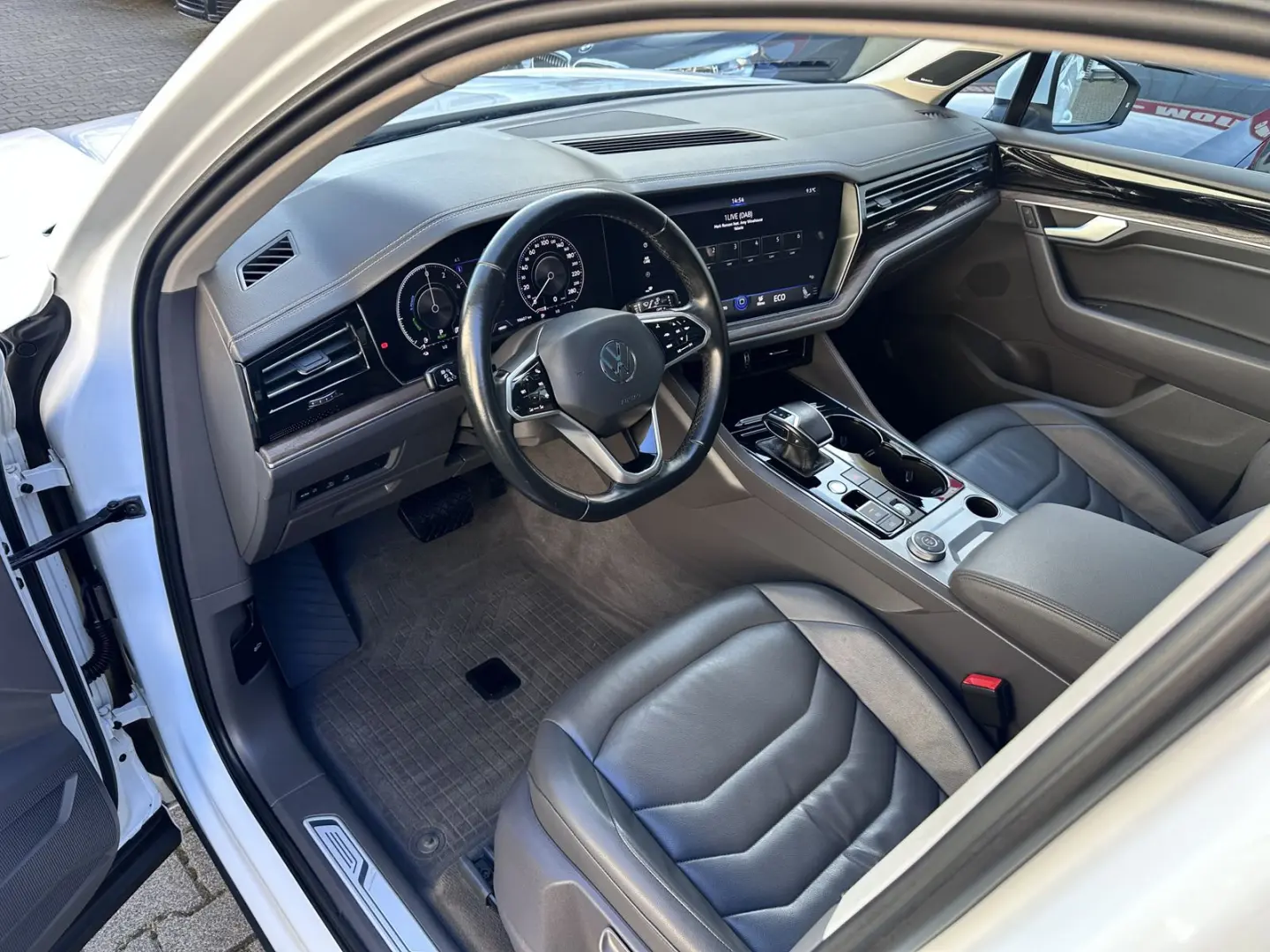 Touareg eHybrid Atmosphere Panorama/AHK