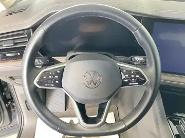 Touareg 4M ATMOSPHERE*PANO*ViCo*CAM*LUFT*AHK*LED