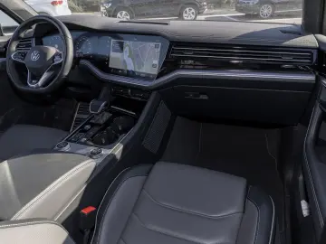 Touareg 3.0 TSI R-LINE BLACK STYLE LM22 MATRIX