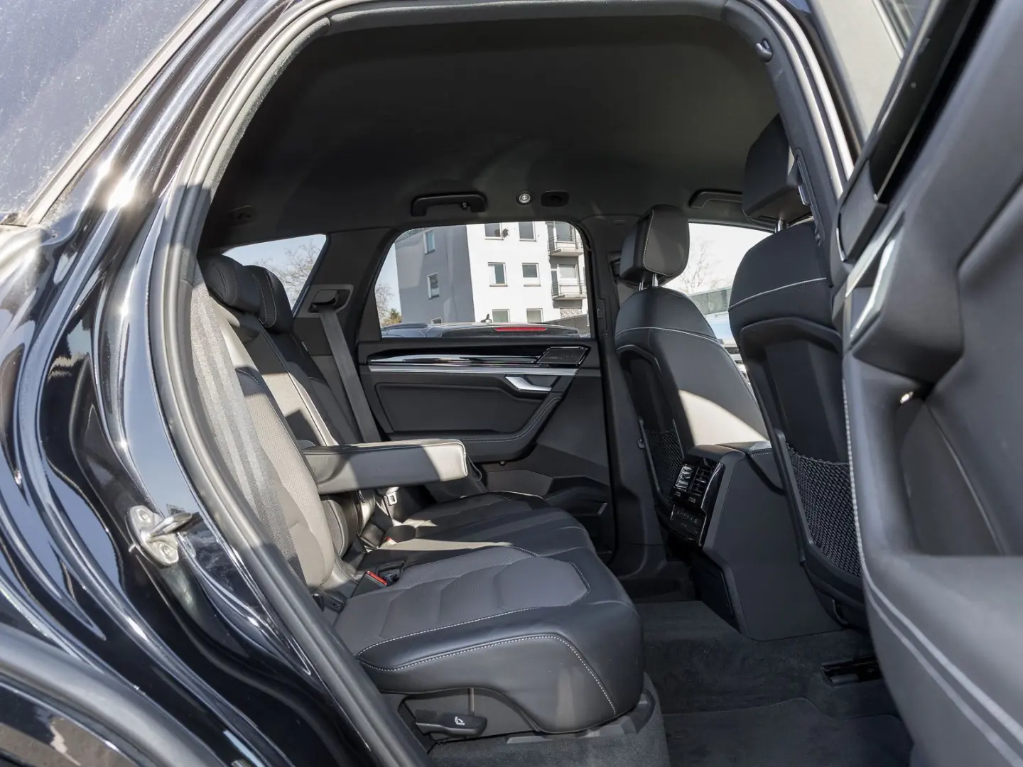 Touareg 3.0 TSI R-LINE BLACK STYLE LM22 MATRIX