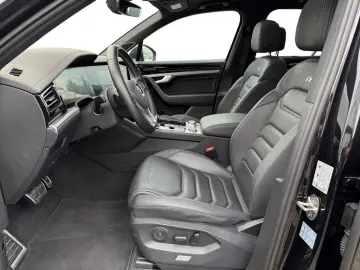 Touareg 3.0 TDI R-Line +Black Style+AHK+Head up