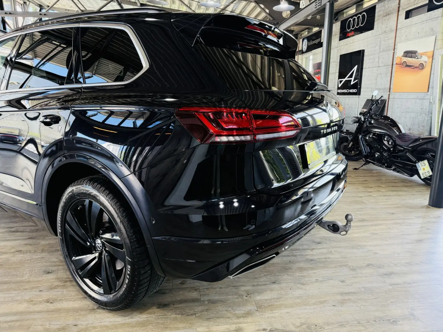 Touareg R-Line 4Motion*AHK*LED*DYNAUDIO*HUD*