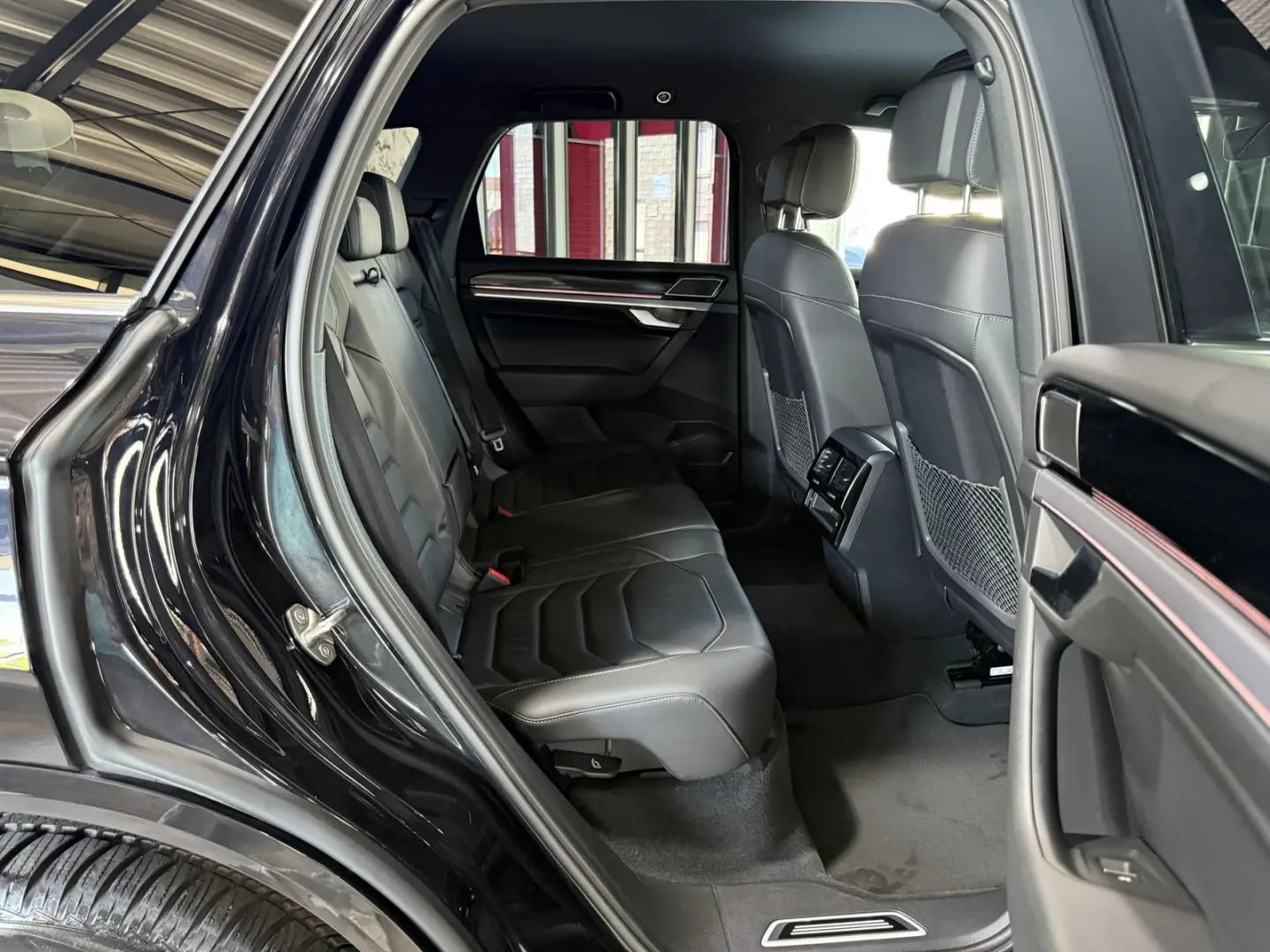 Touareg R-Line 4Motion*AHK*LED*DYNAUDIO*HUD*