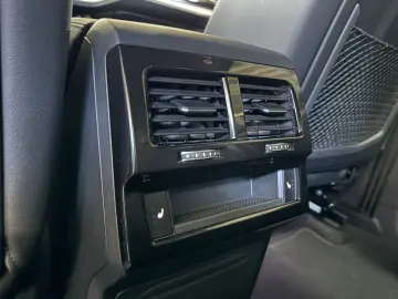 Touareg R-Line 4Motion*AHK*LED*DYNAUDIO*HUD*