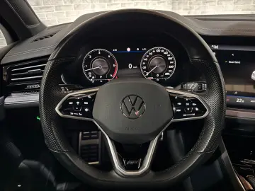 Touareg 3.0 TDI R-Line 4Motion  /LED/CAM/AHK/ACC