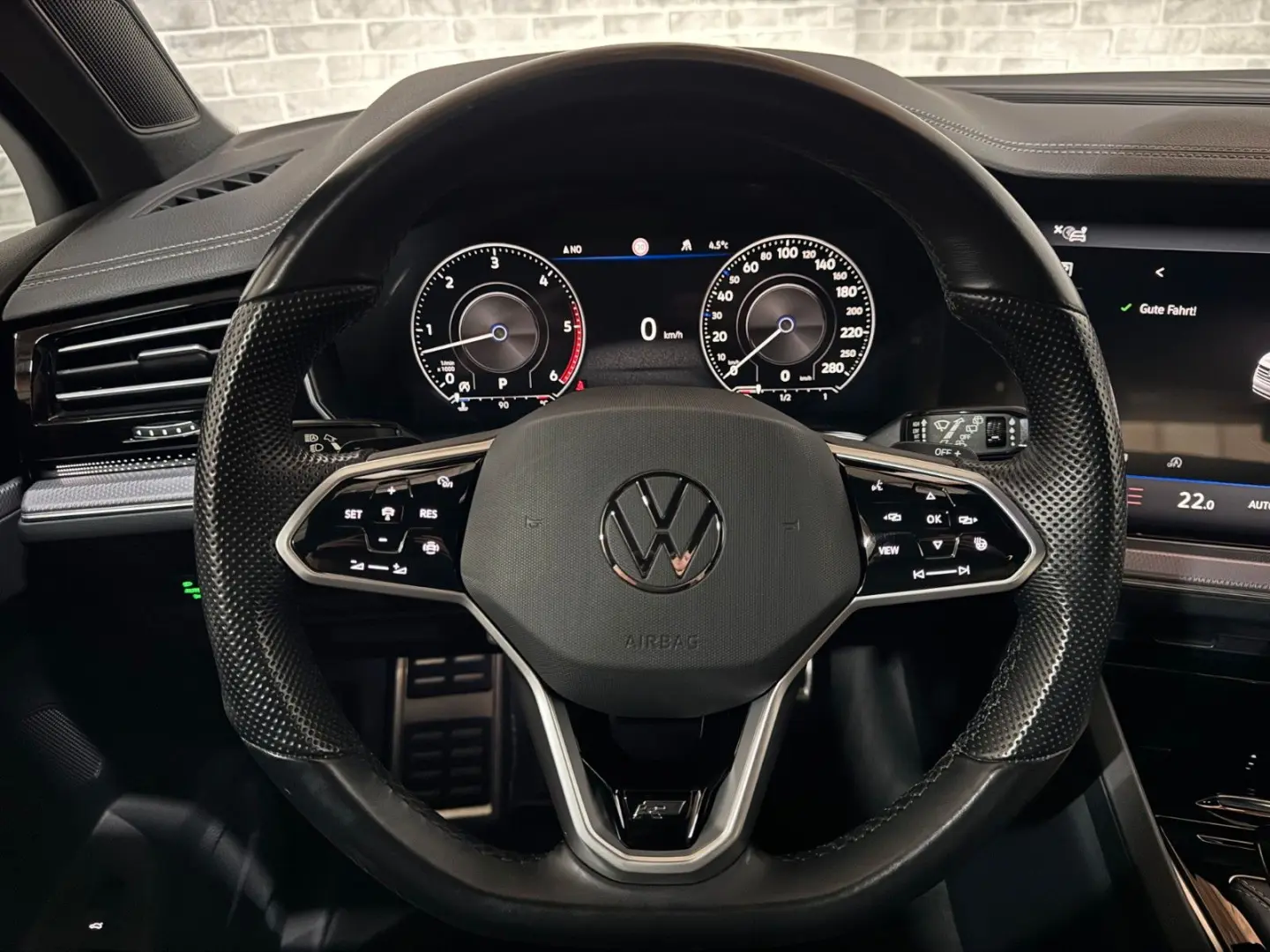Touareg 3.0 TDI R-Line 4Motion  /LED/CAM/AHK/ACC
