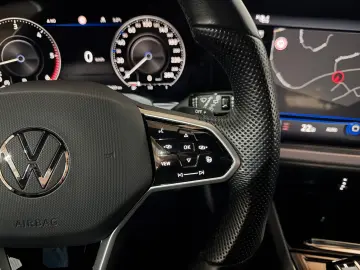 Touareg 3.0 TDI R-Line 4Motion  /LED/CAM/AHK/ACC
