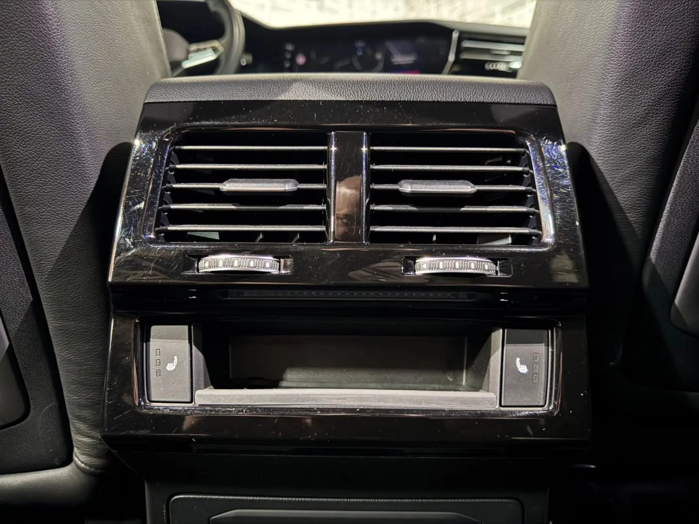 Touareg 3.0 TDI R-Line 4Motion  /LED/CAM/AHK/ACC