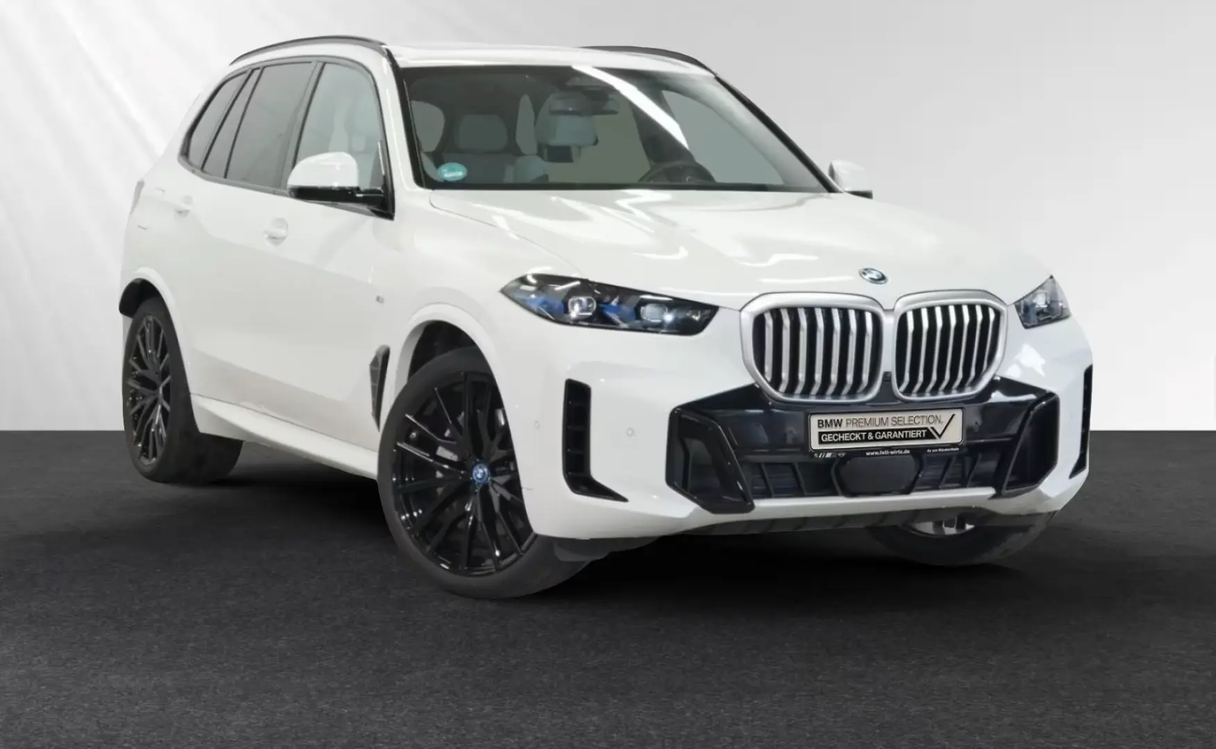BMW X5 xDrive50e M Sport|AHK|SkyLounge
