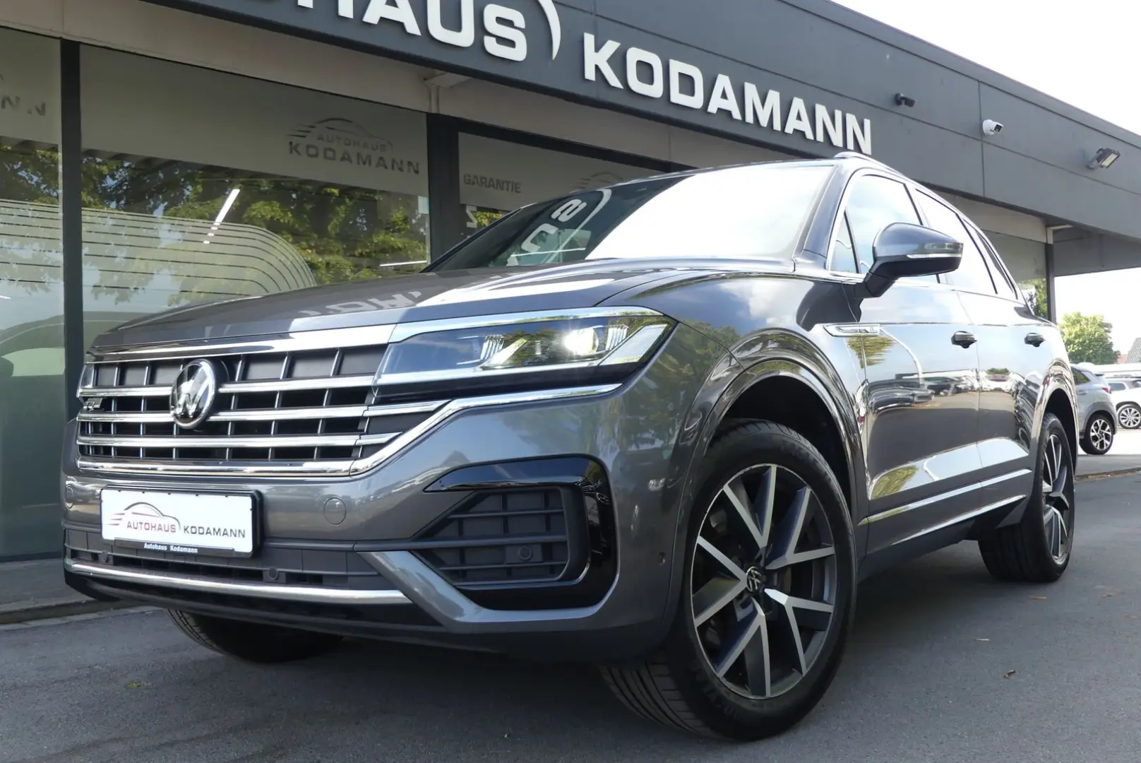 Touareg R-Line 4Motion*ACC*Virtual*Dynaudio*AHK