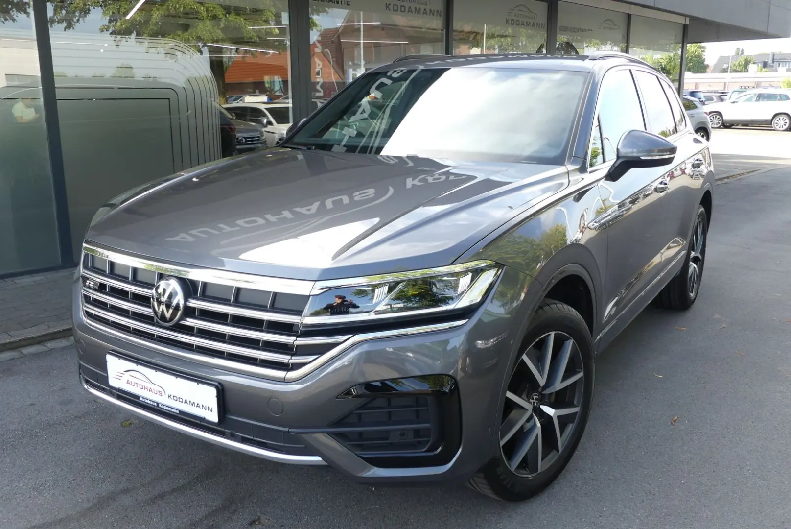 Touareg R-Line 4Motion*ACC*Virtual*Dynaudio*AHK