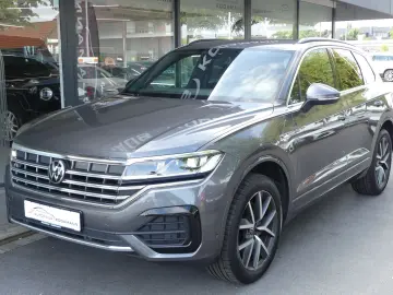Touareg R-Line 4Motion*ACC*Virtual*Dynaudio*AHK