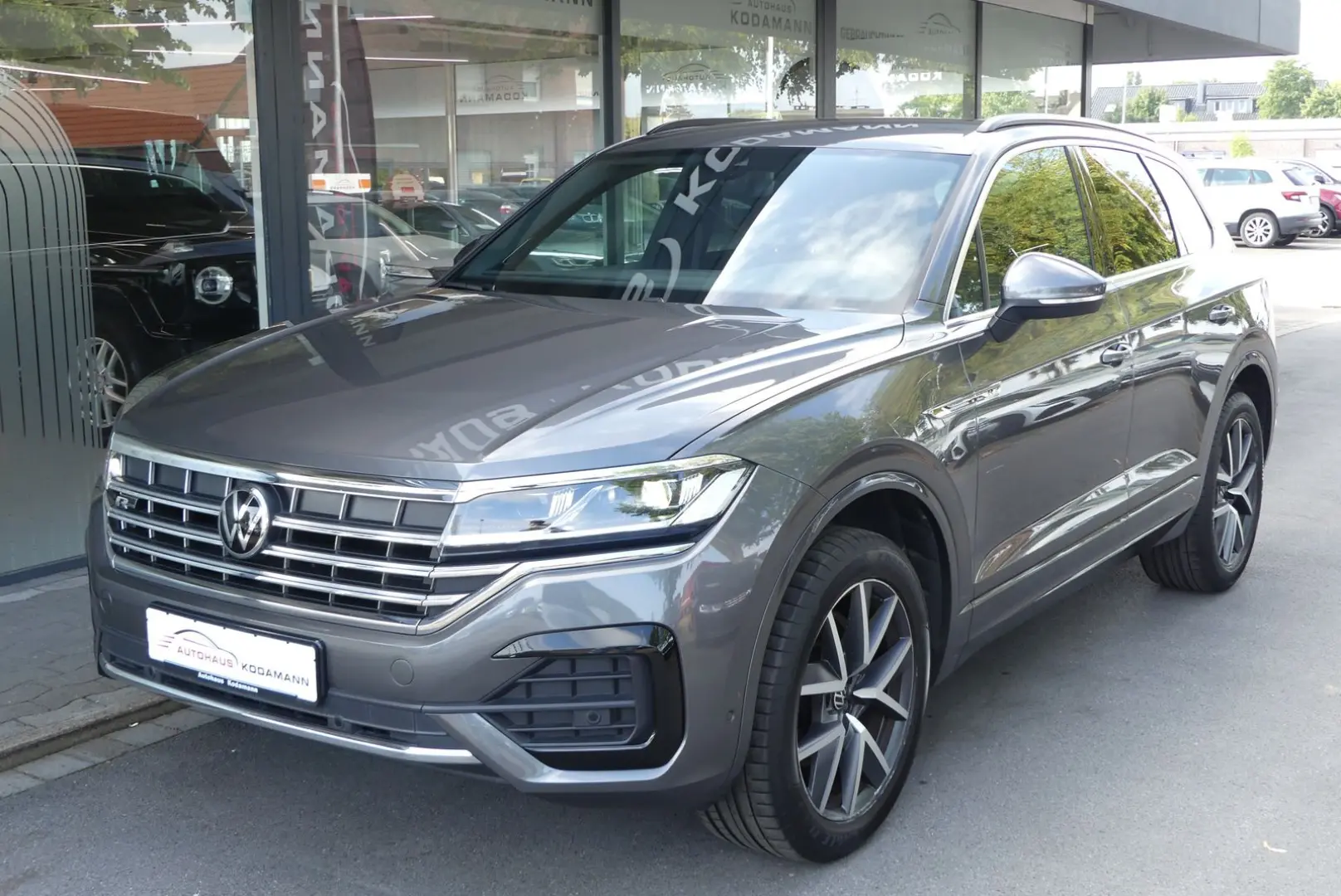 Touareg R-Line 4Motion*ACC*Virtual*Dynaudio*AHK