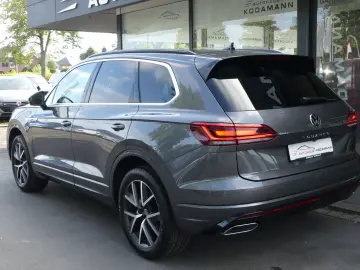 Touareg R-Line 4Motion*ACC*Virtual*Dynaudio*AHK