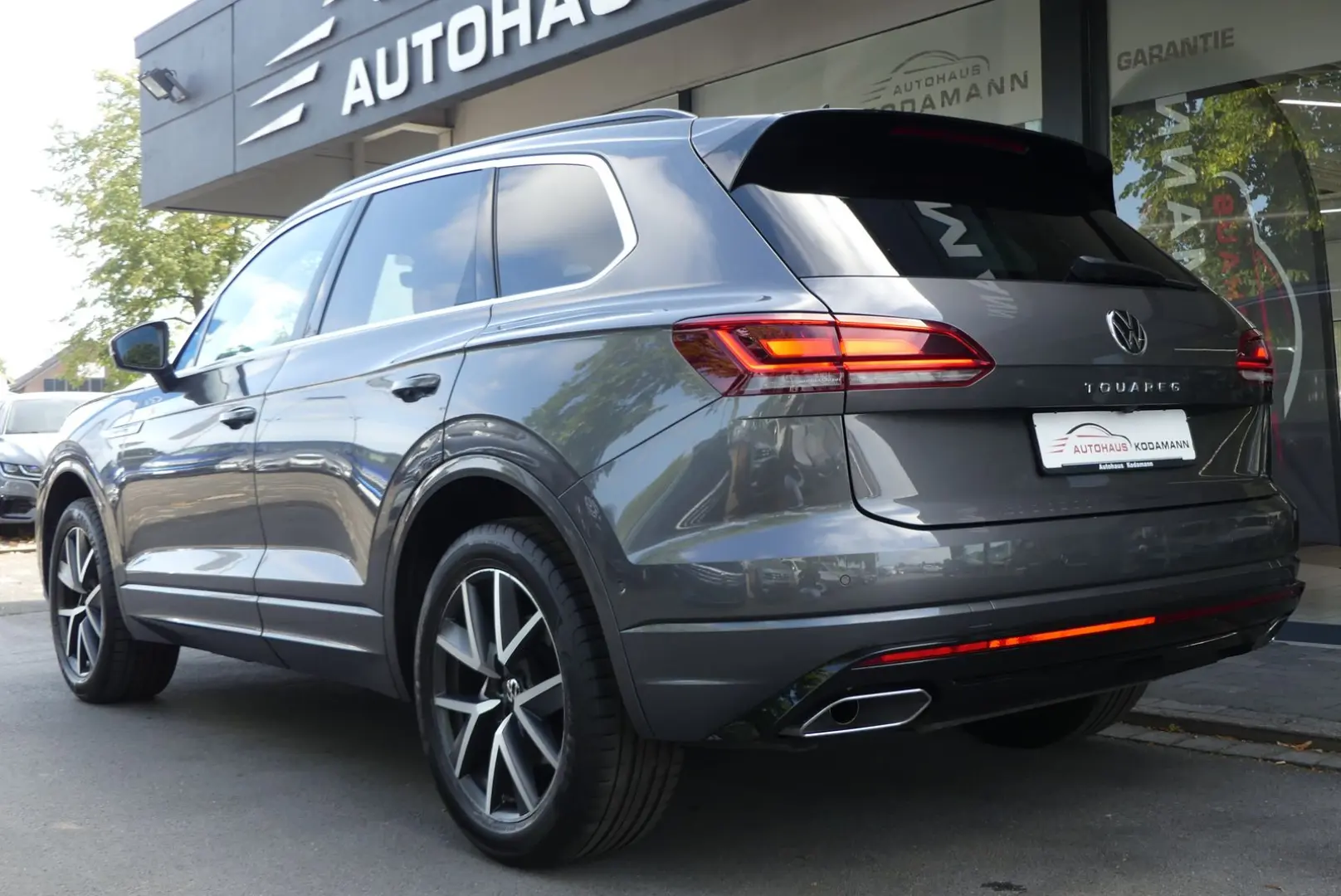 Touareg R-Line 4Motion*ACC*Virtual*Dynaudio*AHK