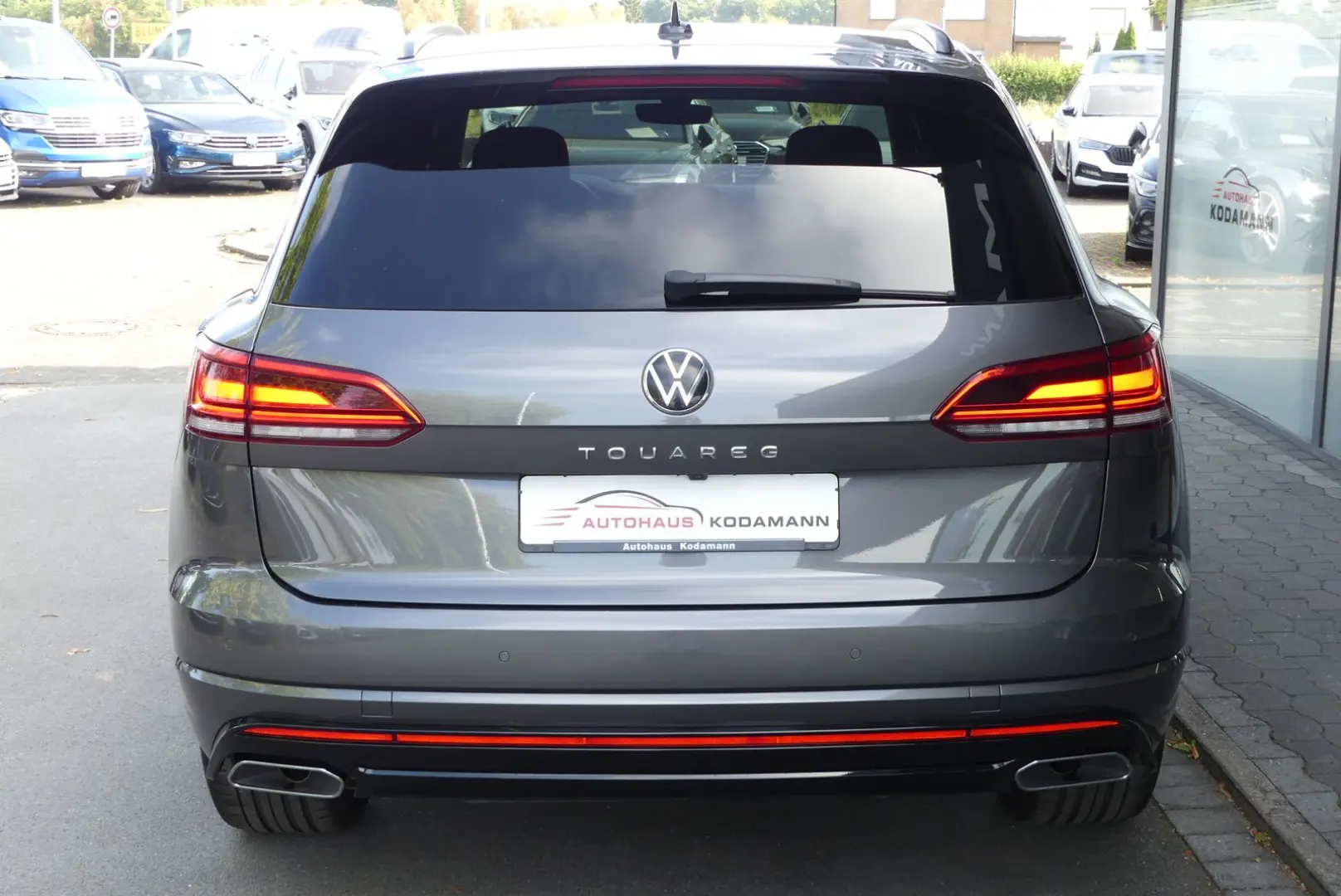 Touareg R-Line 4Motion*ACC*Virtual*Dynaudio*AHK