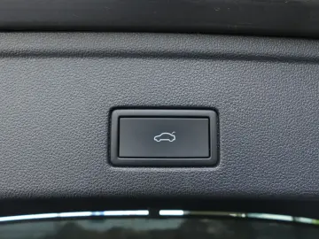 Touareg R-Line 4Motion*ACC*Virtual*Dynaudio*AHK