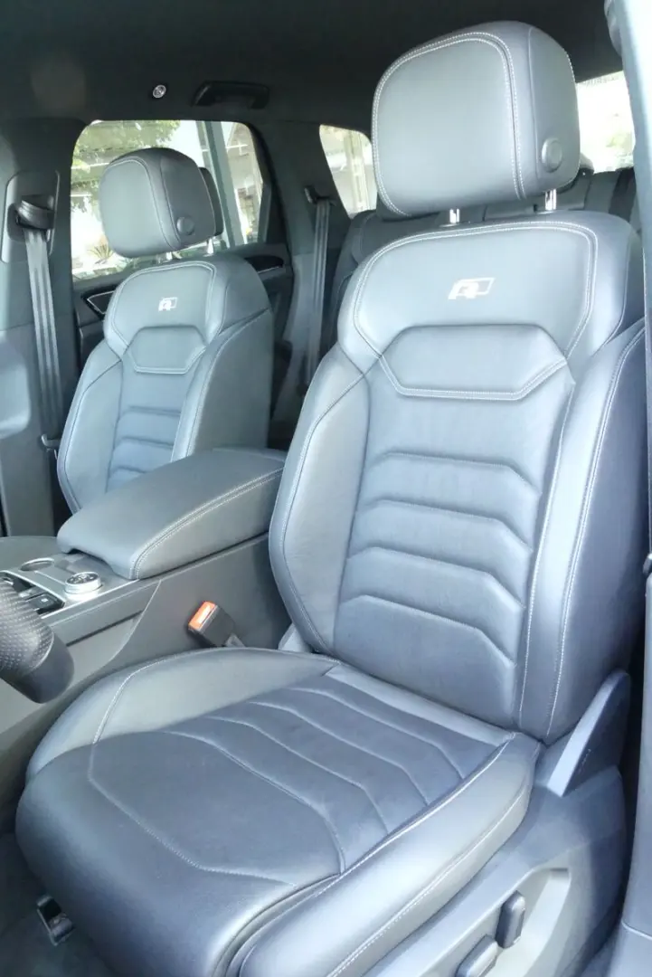 Touareg R-Line 4Motion*ACC*Virtual*Dynaudio*AHK