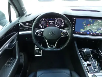 Touareg R-Line 4Motion*ACC*Virtual*Dynaudio*AHK