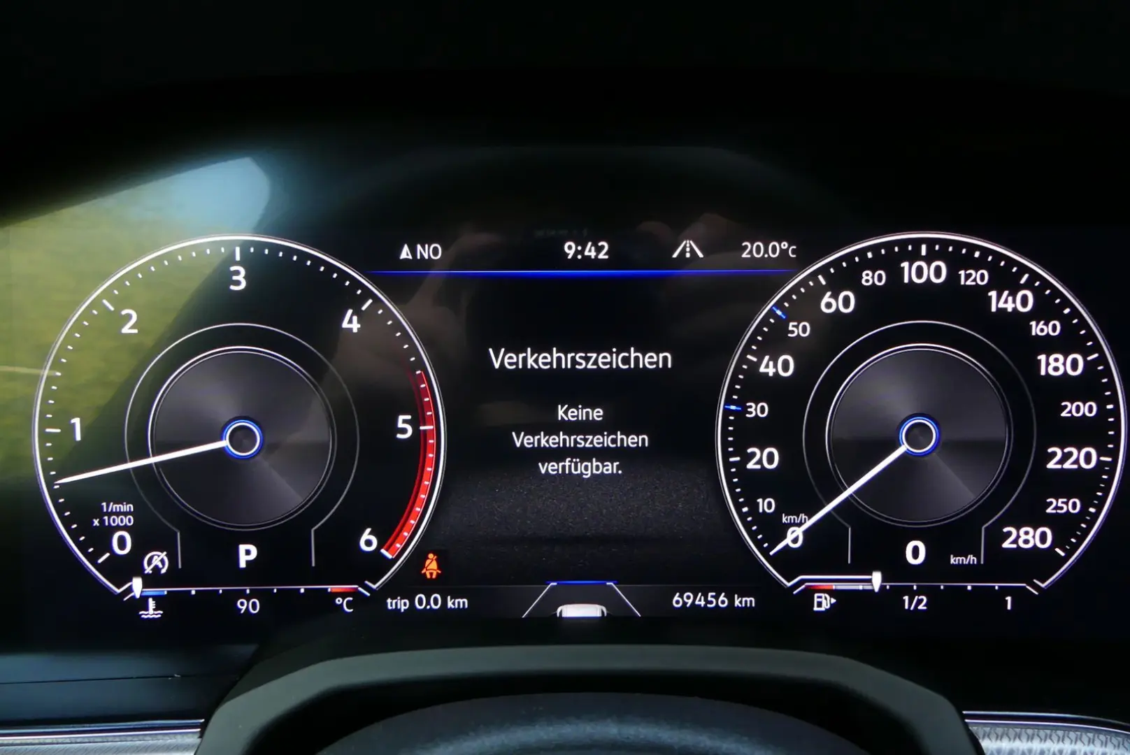 Touareg R-Line 4Motion*ACC*Virtual*Dynaudio*AHK