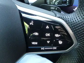 Touareg R-Line 4Motion*ACC*Virtual*Dynaudio*AHK