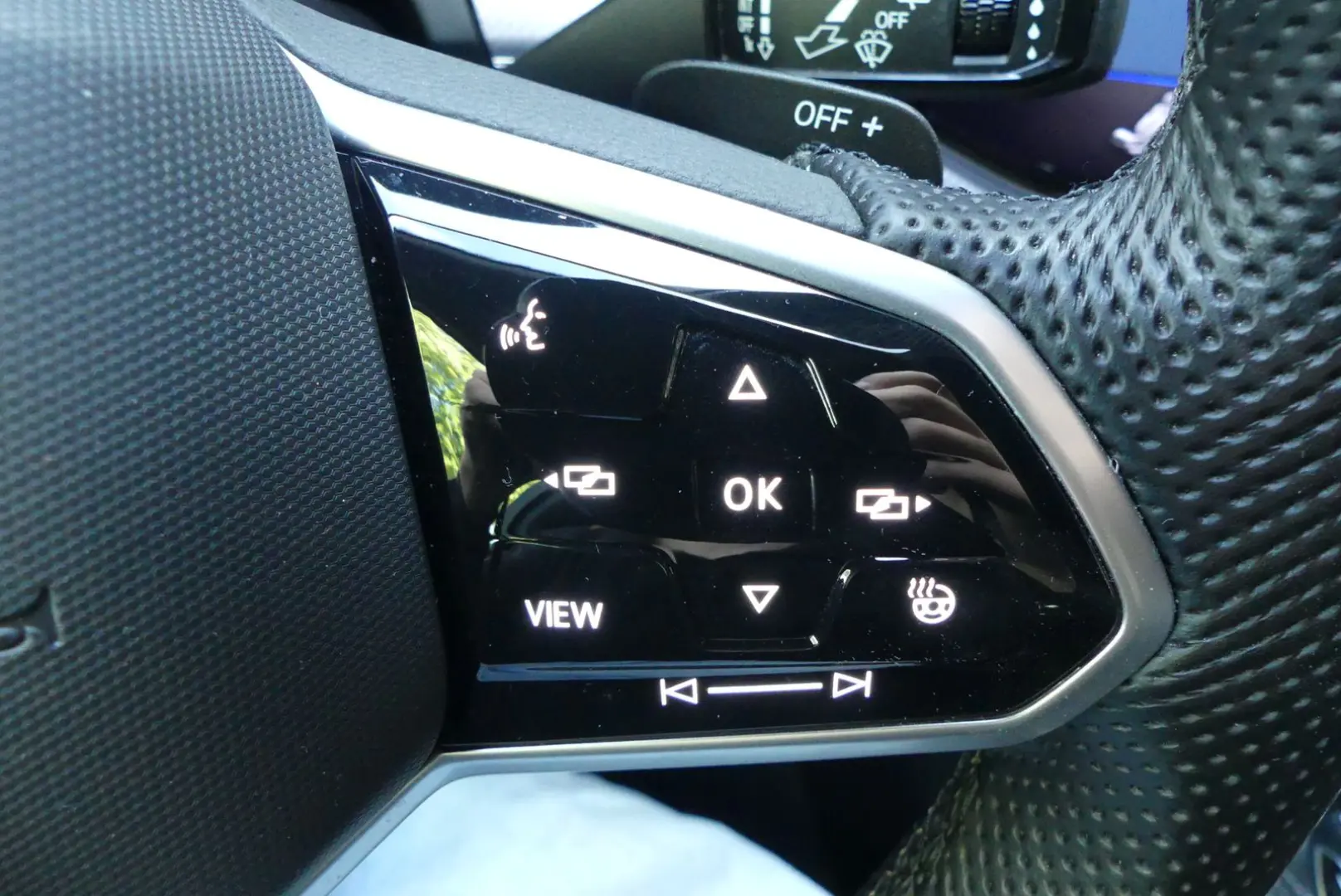 Touareg R-Line 4Motion*ACC*Virtual*Dynaudio*AHK