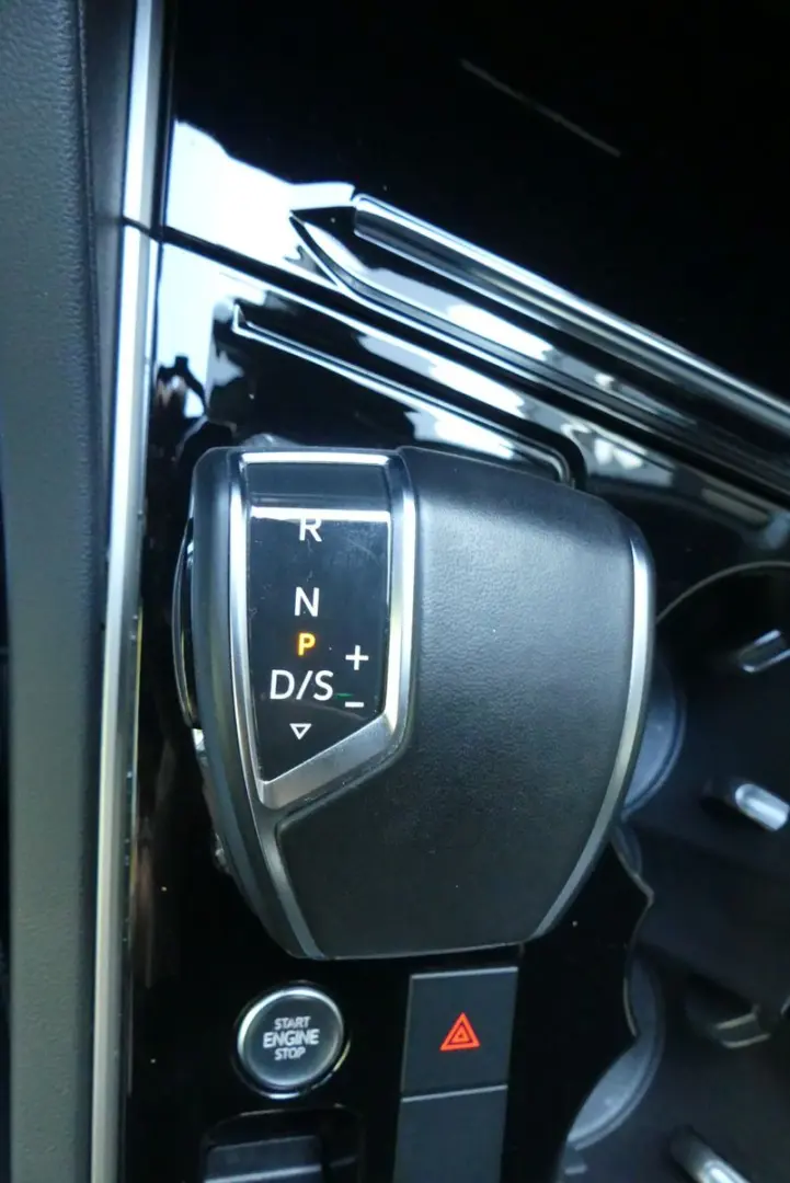 Touareg R-Line 4Motion*ACC*Virtual*Dynaudio*AHK
