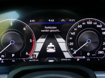 Touareg R-Line 4Motion*ACC*Virtual*Dynaudio*AHK