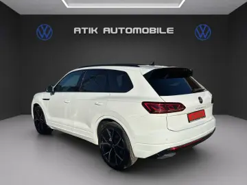 TOUAREG 3.0 TDI 4M R-LINE / PANO / LUFTFEDERUNG