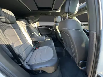 TOUAREG 3.0 TDI 4M R-LINE / PANO / LUFTFEDERUNG