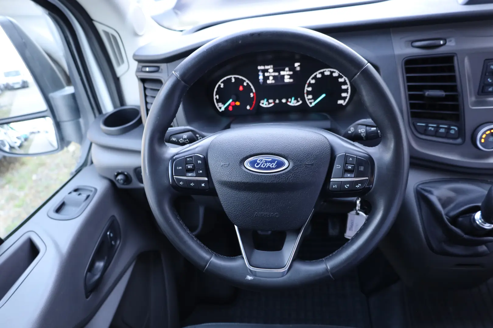 Ford Transit L2H2 2.0D 130CP