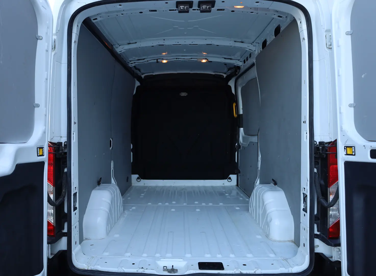 Ford Transit L2H2 2.0D 130CP