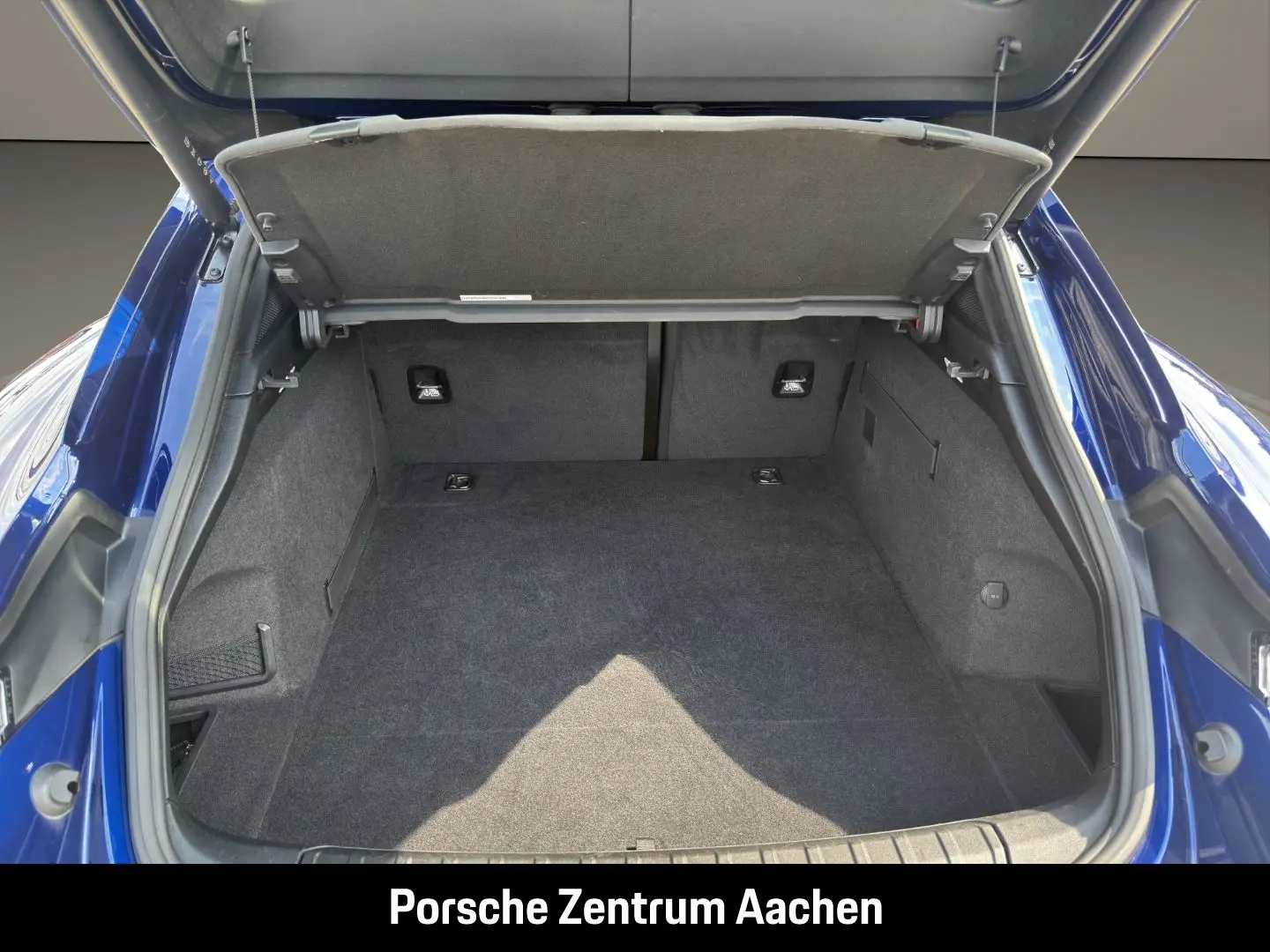 Taycan 4 Cross Turismo