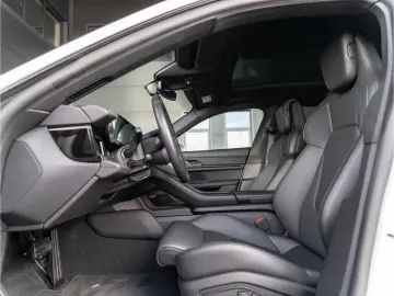 Taycan 4S Sport Turismo