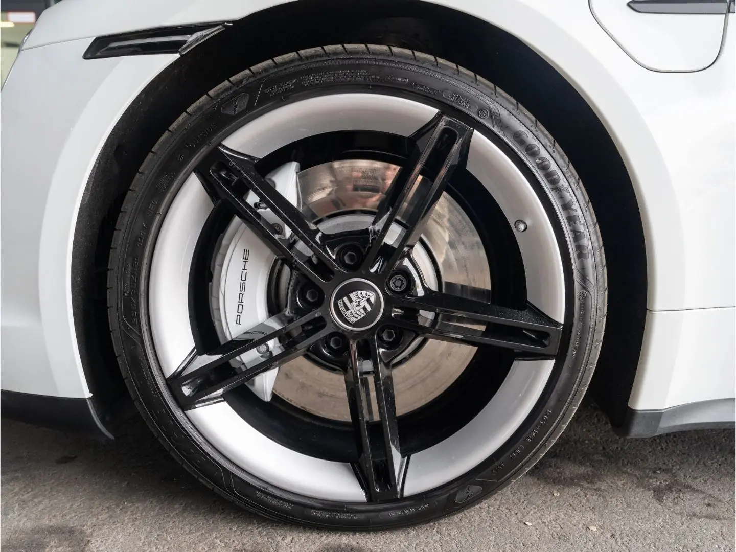 Taycan 4S Sport Turismo