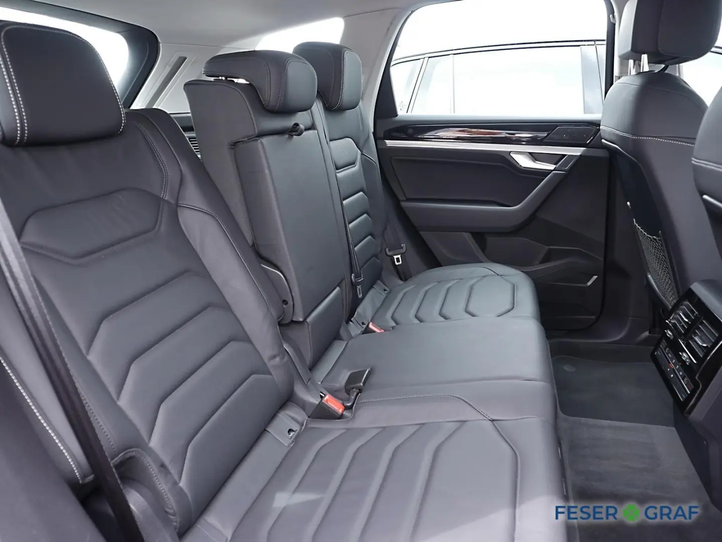 Touareg V6 TDI 210 kW AHK R-Kamera Leder Navi