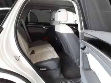 Touareg R-LINE BLACK 3.0TSI 340PS NP.109T STDHZG