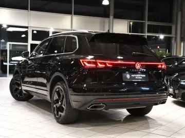 Touareg 3.0TDI 4Mot  Exclusive Head Up Pano Luft