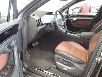 Touareg 3.0TDI +R-LINE+AHK+LEDER+KAMERA+