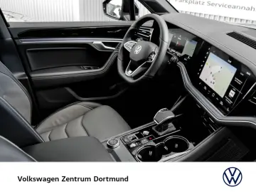 Touareg V6 R-LINE NEUES MODELL PANO CAM ACC LM19