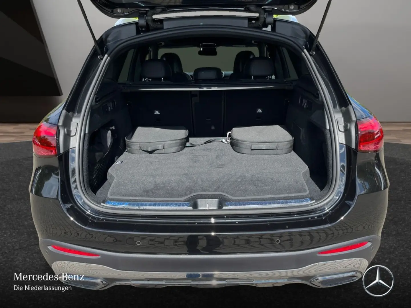 GLC 300 e 4M AMG Adv.+ Pano/20