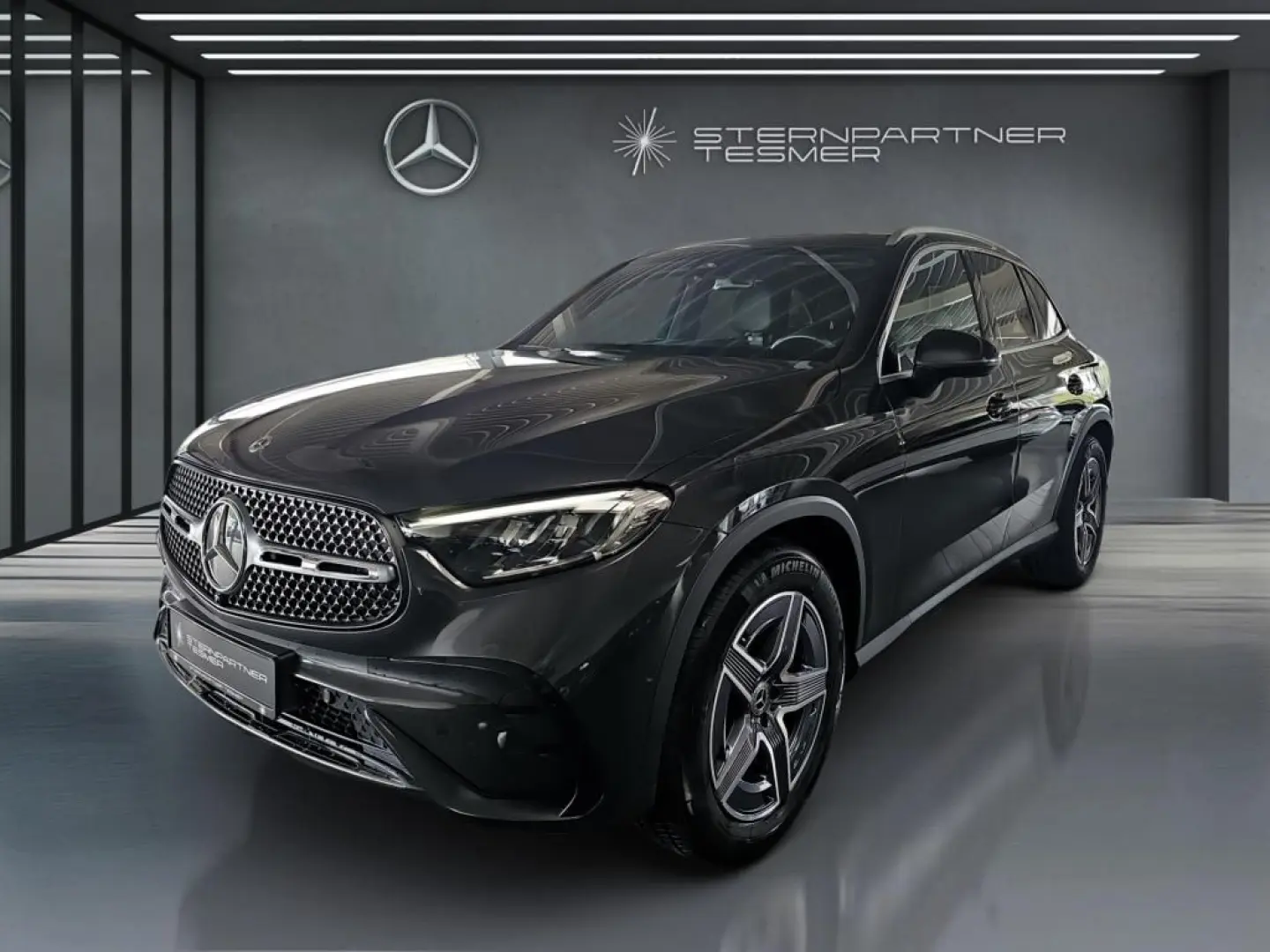 GLC 300 d 4M AMG +KAM.+LED+DISTR.+AMBI.+PANO+AHK