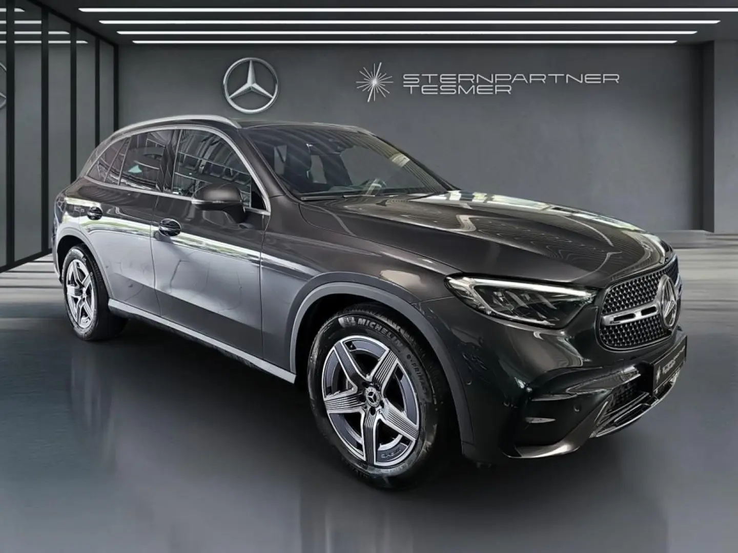 GLC 300 d 4M AMG +KAM.+LED+DISTR.+AMBI.+PANO+AHK