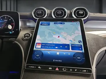 GLC 300 d 4M AMG +KAM.+LED+DISTR.+AMBI.+PANO+AHK