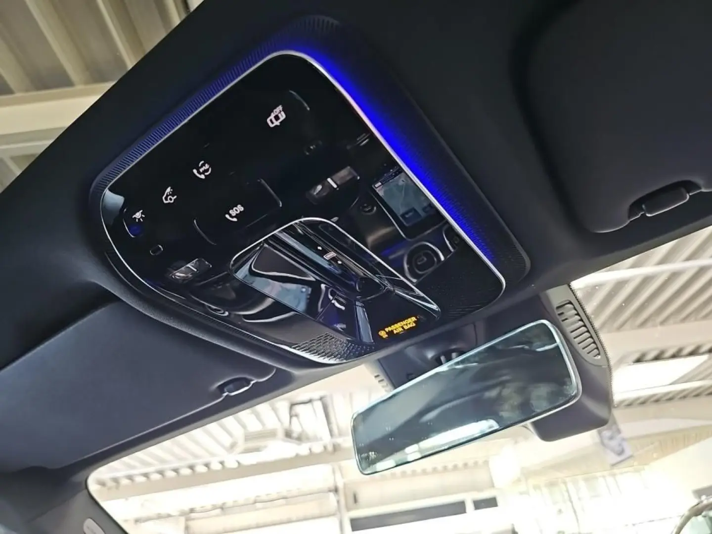 GLC 300 d 4M AMG +KAM.+LED+DISTR.+AMBI.+PANO+AHK