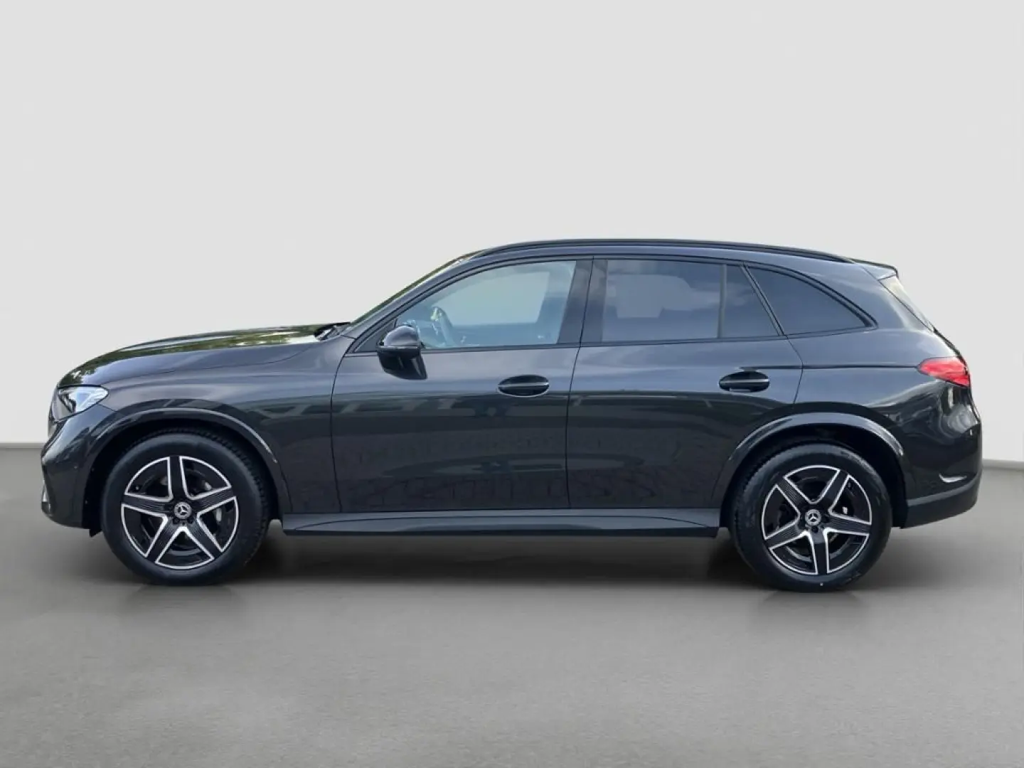 GLC 300 d 4MATIC AMG*NIGHT*DISTR*AHK*MEMORY*KAM
