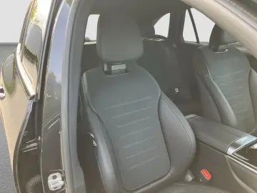 GLC 300 d 4MATIC AMG*NIGHT*DISTR*AHK*MEMORY*KAM