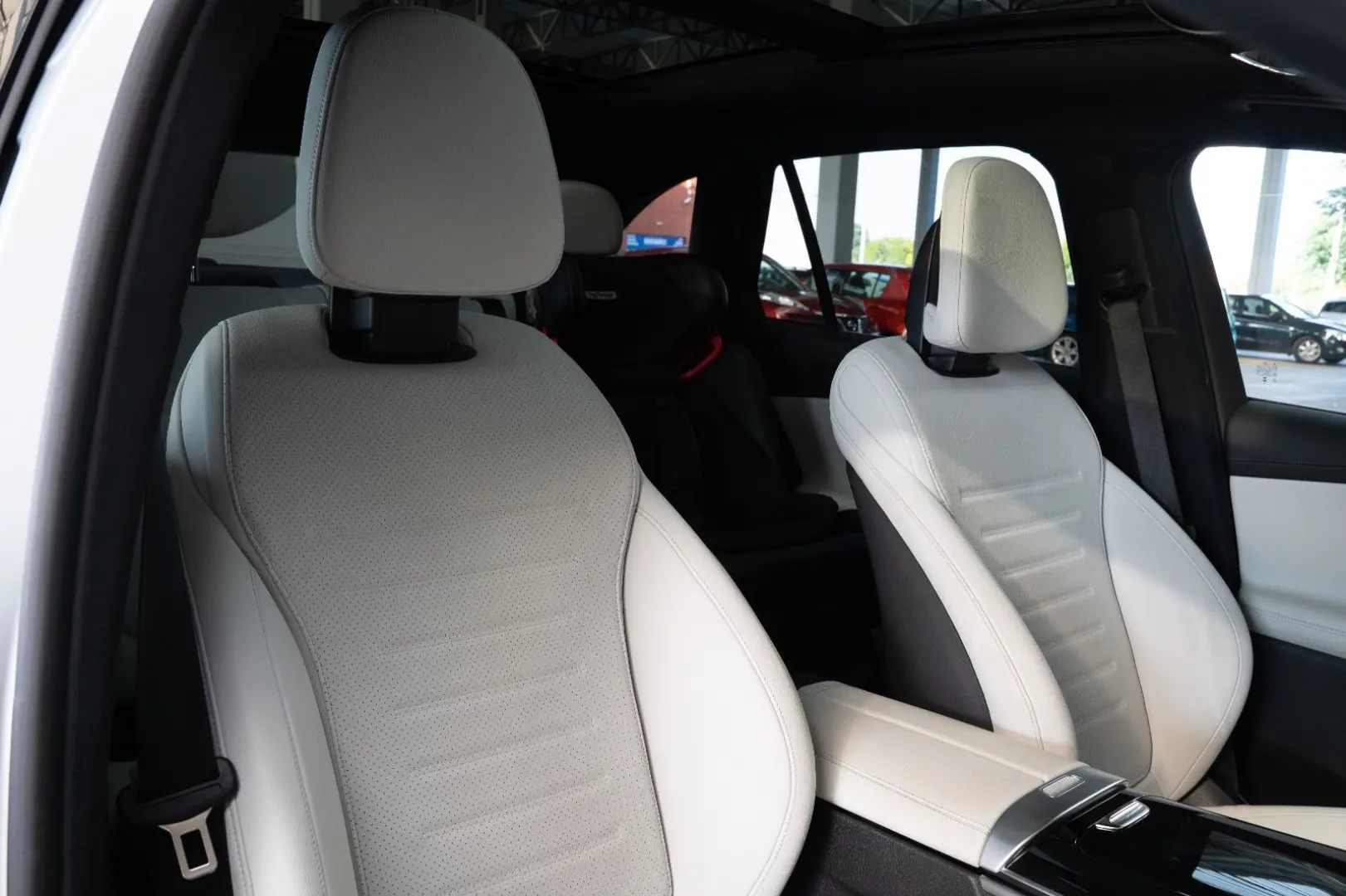 GLC 300 4Matic PANO.BURMESTER.HUD.NIGHT PAKET