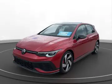 Volkswagen Golf VIII GTI 2.0 TSI DSG PANO NAVI ACC